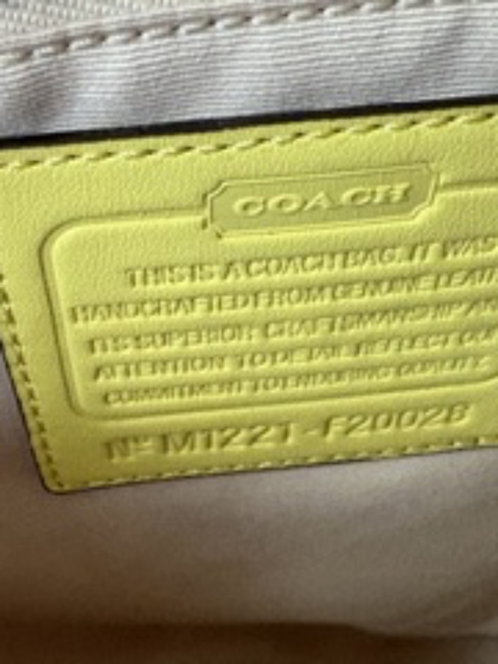 Coach Embossed Patent leather tote plus matching wallet! - Picture 2 of 11